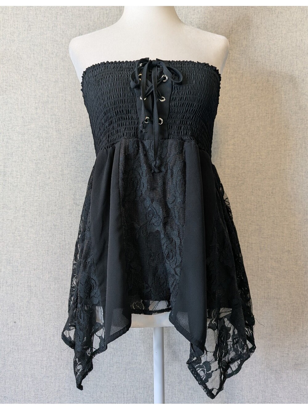Venus smocked lace up goth asymmetrical lace tube top